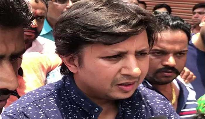 आकाश विजयवर्गीय की जमानत पर कल होगी सुनवाई आकाश विजयवर्गीय की जमानत पर कल होगी सुनवाई