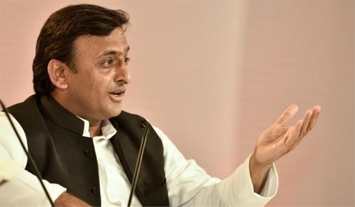 कुशीनगर एयरपोर्ट को लेकर अखिलेश का सरकार पर तंज, सपा का काम जनता के नाम