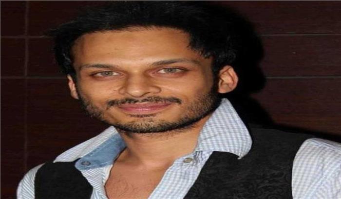 केटीना में काम कर खुश हैं अक्षय ओबेरॉय