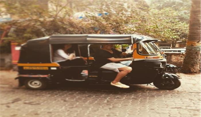 ट्विंकल खन्ना के लिए ऑटो रिक्शा चालक बन गए अक्षय कुमार