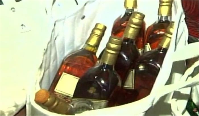 चार शराब तस्कर को पुलिस ने दबोचा, भारी मात्रा में शराब बरामद