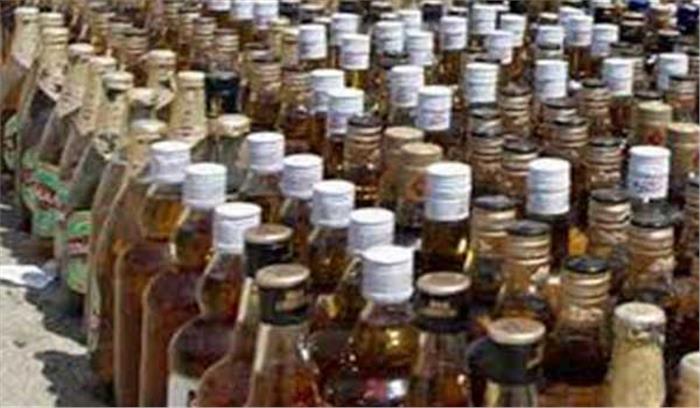 बिहार में शराब के साथ चार तस्कर गिरफ्तार बिहार में शराब के साथ चार तस्कर गिरफ्तार