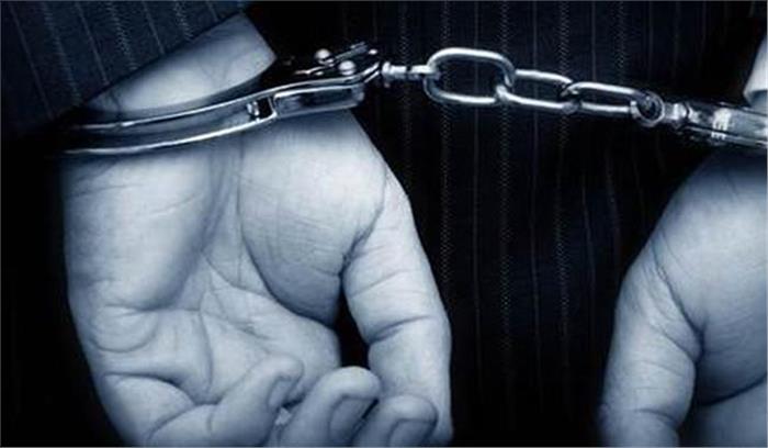 शराब के नशे में कार चलाता वार्ड पार्षद गिरफ्तार