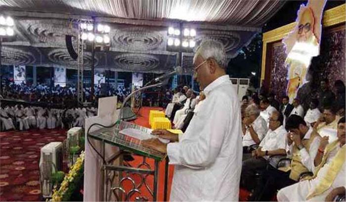 शराबबंदी के पक्षधर रहे करुणानिधि : नीतीश