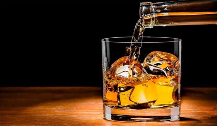 शराब बेचने वालों के खिलाफ प्रदर्शन