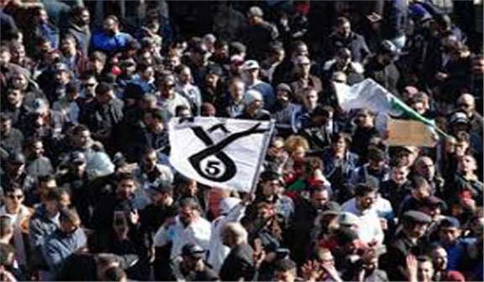 अल्जीरिया में विरोध प्रदर्शन के दौरान एक की मौत 183 घायल