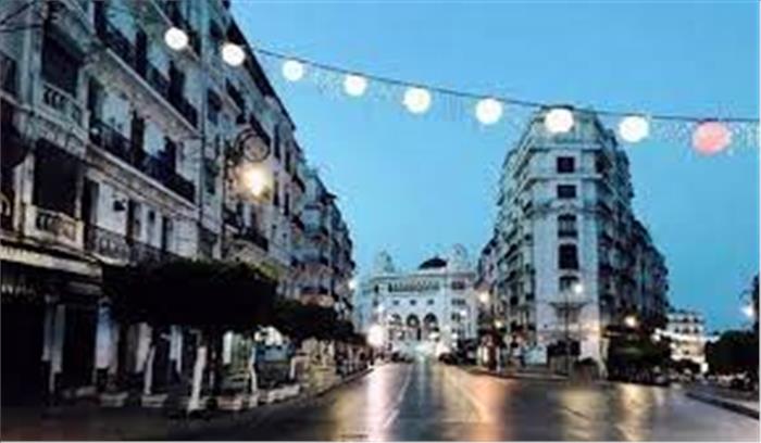 अल्जीरियाई सरकार ने 16 प्रांतों में बढ़ाया लॉकडाउन