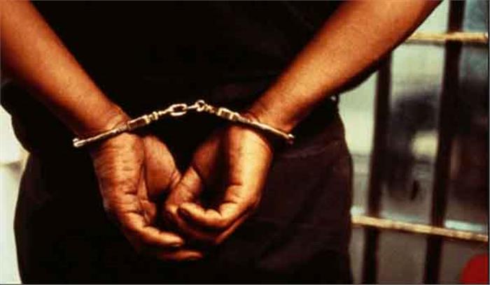 नकल कराने की साजिश रचने वाले गिरोह का भंडाफोड़, 4 गिरफ्तार