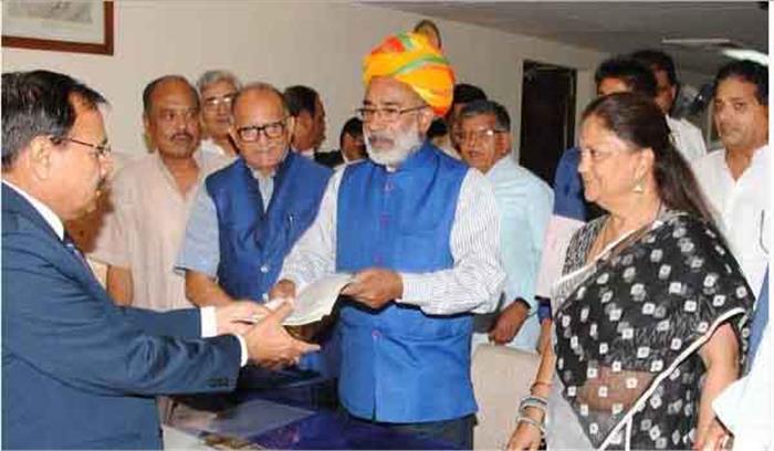 अल्फोंस ने राज्यसभा उपचुनाव के लिए नामांकन पत्र दाखिल किया