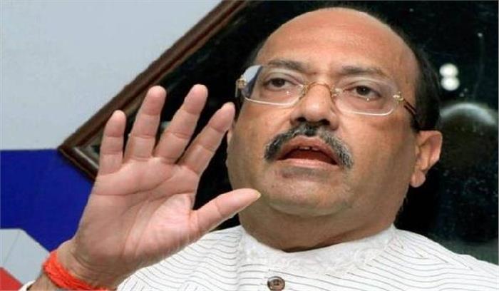 चुनावी प्रचार के दौरान पीएम पर अखिलेश के हमले से अमर नाराज़