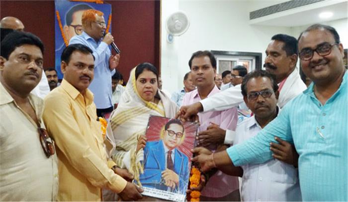 अंबेडकर जयंती के अवसर पर सर्व समाज का हुआ सम्मान