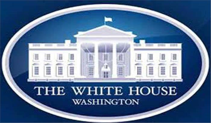 अमेरिका में स्कूल खोलने के लिए दबाव डाल रहा है व्हाइट हाउस अमेरिका में स्कूल खोलने के लिए दबाव डाल रहा है व्हाइट हाउस