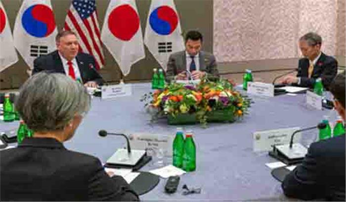 जापान,द. कोरिया के विदेश मंत्रियों से पोम्पियो की मुलाकात