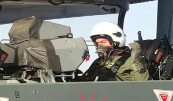 जोधपुर: अमेरिकी वायुसेना प्रमुख ने तेजस से भरी उड़ान