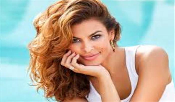 मेरा रहस्य मेरे बालों में सेंट का छिड़काव है :एवा मेंडिस 