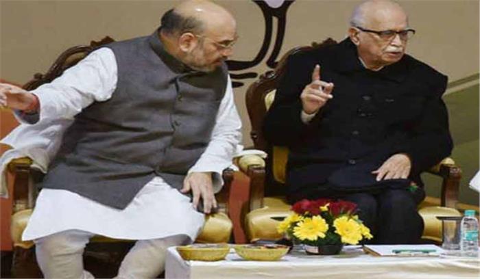 अमित शाह ने की आडवाणी से मुलाकात अमित शाह ने की आडवाणी से मुलाकात