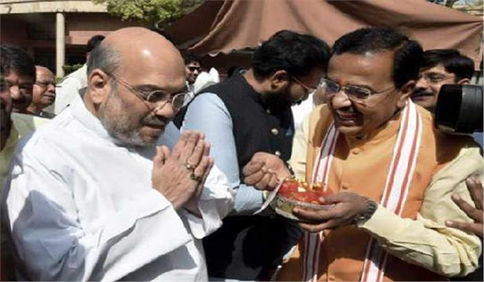 अमित शाह ने आदित्यनाथ और केशव से मुलाकात की