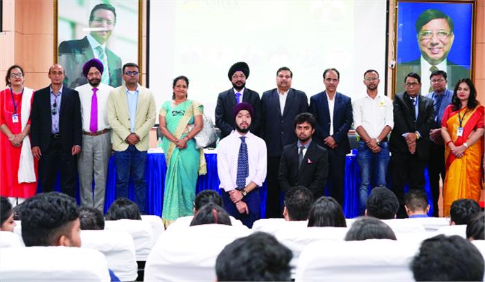 छात्रों को करियर में सफल होने के बताए गए तरीके छात्रों को करियर में सफल होने के बताए गए तरीके