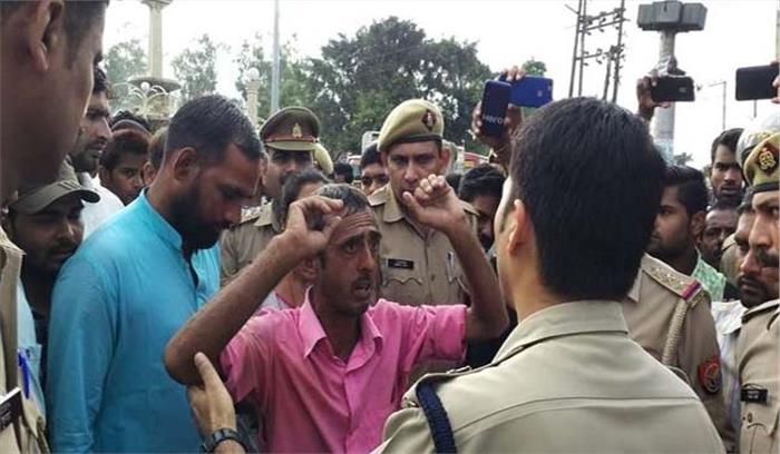 अमरोहा में लापता बालक की हत्या, शव मिलने पर भीड़ ने जाम लगाया