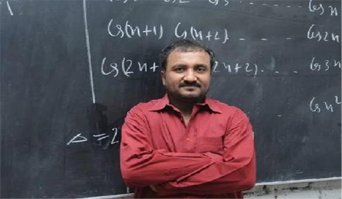 मास्को में सम्मानित हुए सुपर 30 के संस्थापक आनंद​​​​​​​