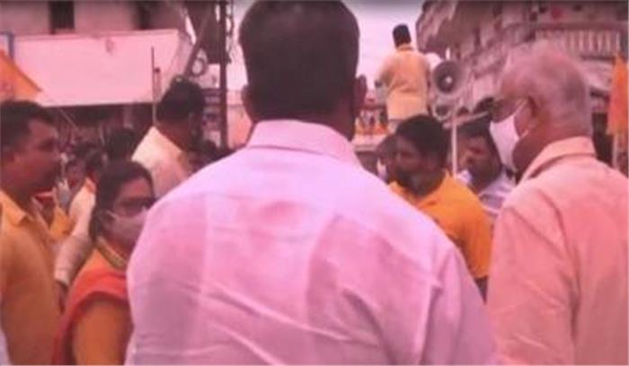 आंध्र : तेदेपा नेता ने महिला कार्यकर्ता को मारा थप्पड़, वीडियो वायरल