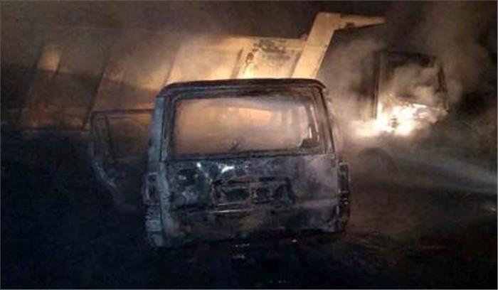 आंध्र : बाइक-ट्रक में जोरदार भिड़त, 2 जिंदा जले