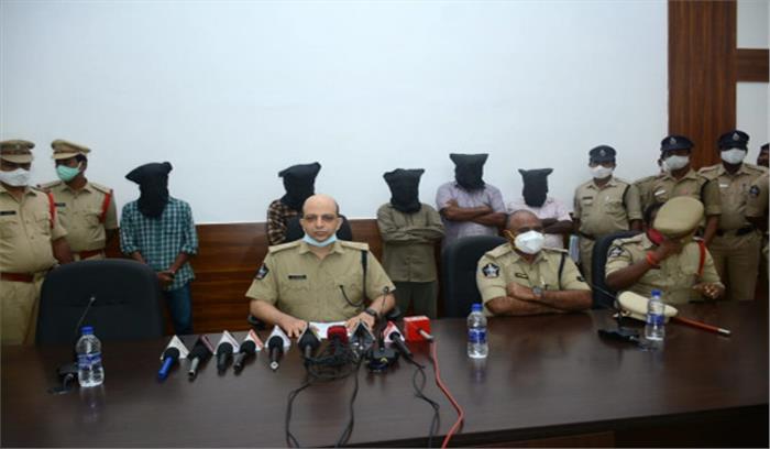 आंध्र प्रदेश में 89 लाख रुपये के जाली नोट जब्त, 5 गिरफ्तार