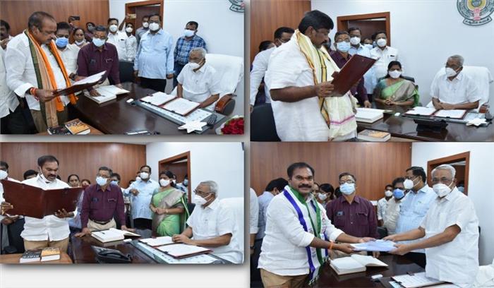 आंध्र प्रदेश के चार नए एमएलसी ने ली शपथ