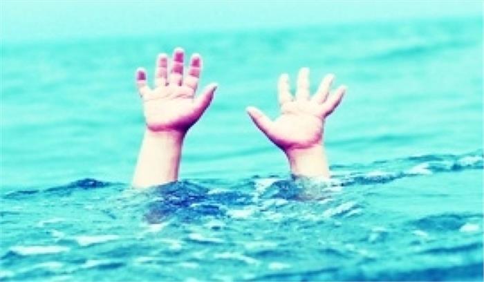 आंध्रप्रदेश : 3 युवक गोदावरी में डूबे