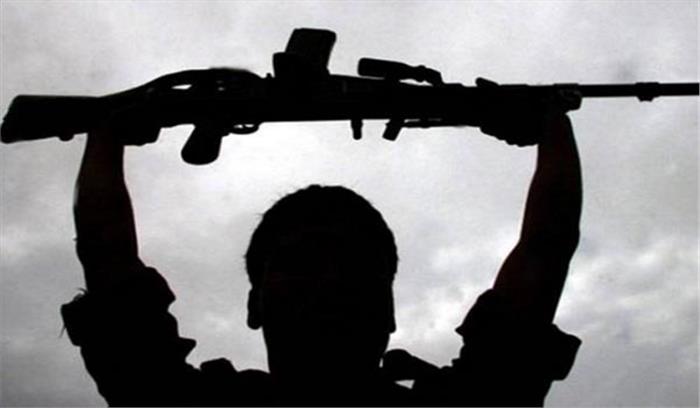 आंध्र प्रदेश में छह महिला समेत नौ माओवादियों ने किया पुलिस के सामने आत्मसमर्पण