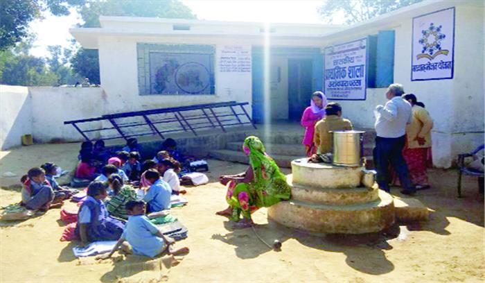 अव्यवस्थाओं के बीच चल रहे आंगनबाड़ी केन्द्र