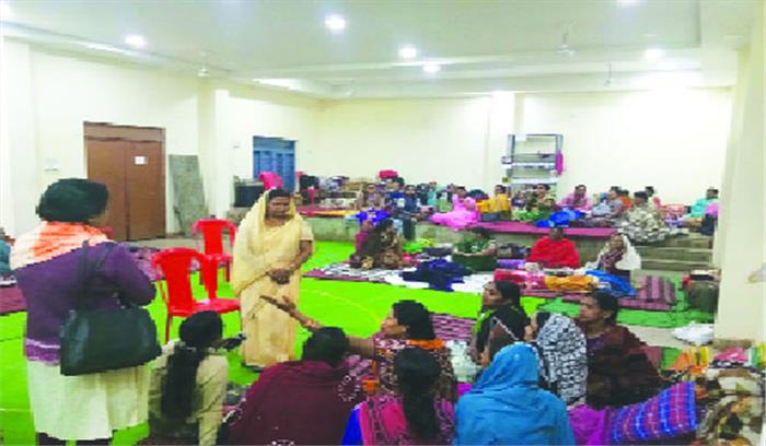 आवासीय प्रशिक्षण में आंगनबाड़ी कार्यकर्ताओं को परोसा जा रहा बासी भोजन- कविता साहू