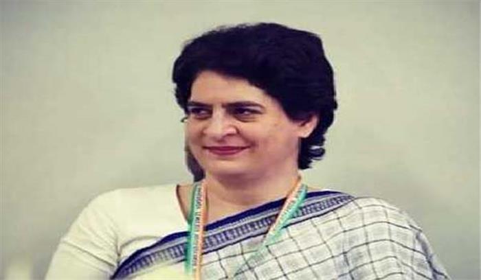 आंगनवाडी कार्यकर्ताओं की सुध नहीं ले रही सरकार : प्रियंका