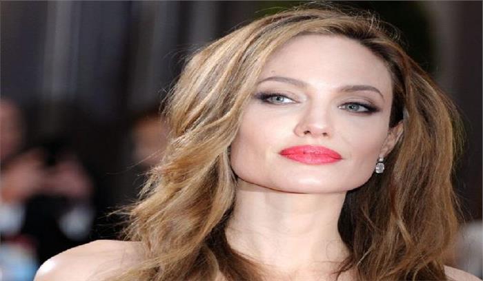 एंजेलीना जोली ने ट्रंप की आव्रजन नीति पर निशाना साधा