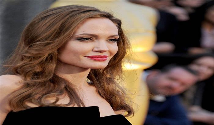 एथलीट जिम थोर्प की जीवनी पर फिल्म बनाने जा रही हैं एंजेलिना जोली