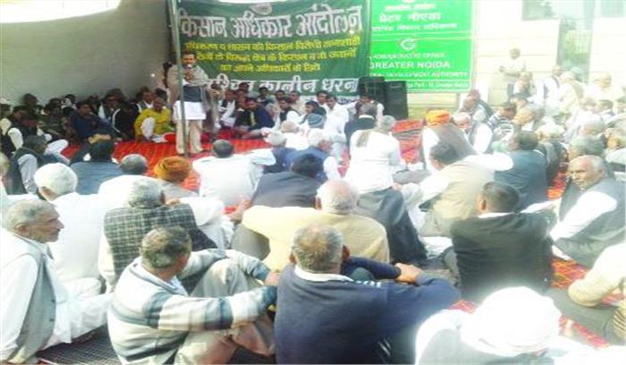 किसानों के आंदोलन को लगा राजनीतिक रंग