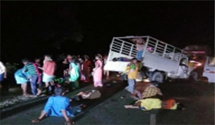 महाराष्ट्र में सड़क दुर्घटना में 10 की मौत