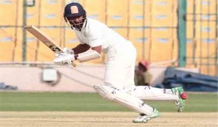 अभ्यास मैच : पुजारा का शतक, भारत ने बनाए 5 विकेट पर 297 रन