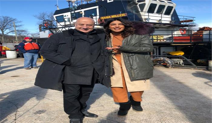 क्वांटिको के सेट पर पहुंचे अनुपम खेर