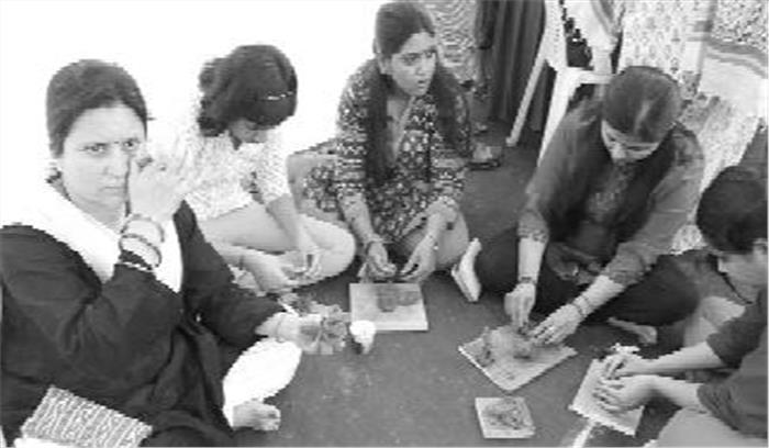 हरित गणेश मुहिम: 12 सौ लोगों ने बनाई मिट्टी से मूर्ति