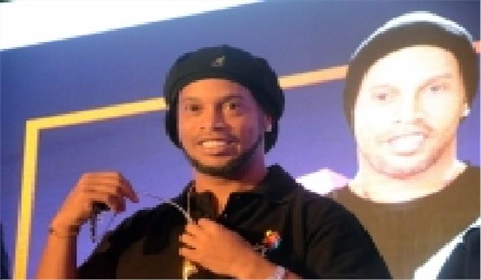 कारडेटी ने मेसी के ऊपर रोनाल्डिन्हो को दी तरजीह कारडेटी ने मेसी के ऊपर रोनाल्डिन्हो को दी तरजीह