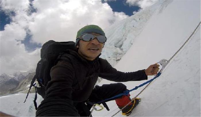 बेहद खराब मौसम के चलते अर्जुन के दल के छह साथी लौटे