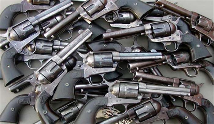 बिहार: आर्म्स सप्लायर हथियार और कारतूस के साथ गिरफ्तार