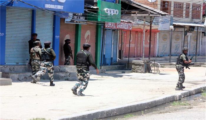 सेना ने कश्मीर में जैश के 3 ठिकानों को खोजकर नष्ट किया
