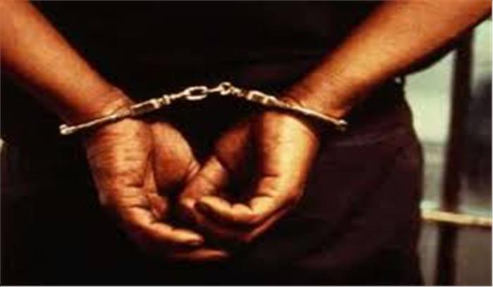 दिल्ली में मुठभेड़ के बाद 5 बदमाश गिरफ्तार दिल्ली में मुठभेड़ के बाद 5 बदमाश गिरफ्तार