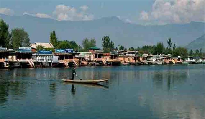 कश्मीरियों को डर है ‘दरबार मूव’ की प्रक्रिया पर रोक न लग जाए  क्योंकि केंद्र शासित प्रदेश की कोई राजधानी नहीं होती