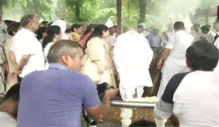 पूर्व वित्तमंत्री अरुण जेटली पंचतत्व में विलीन पूर्व वित्तमंत्री अरुण जेटली पंचतत्व में विलीन