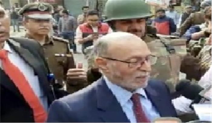 दिल्ली में हल्के लक्षण वाले कोरोना रोगी नहीं होंगे भर्ती, एलजी ने वापस लिया आदेश