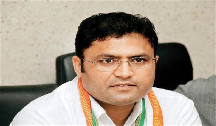 लाखों लोगों को पेंशन सूची से निकाल दिया गया है: तंवर