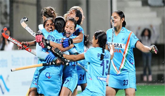अपने मजबूत इरादों के साथ भारतीय महिला हॉकी टीम दक्षिण कोरिया दौरे के लिए हुई रवाना